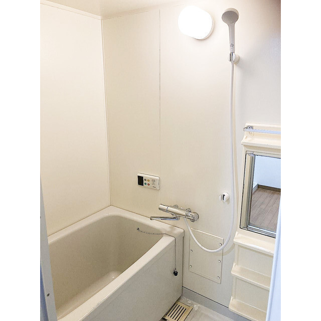 写真は同タイプ別室のものです