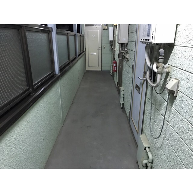 二階共用部廊下