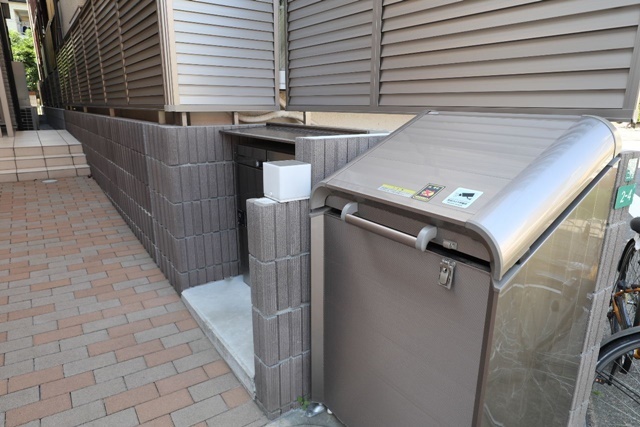 敷地内洗濯機置場