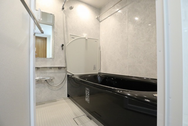 追焚・浴室乾燥機付き