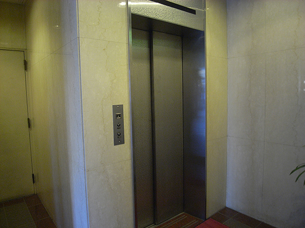 エレベーター