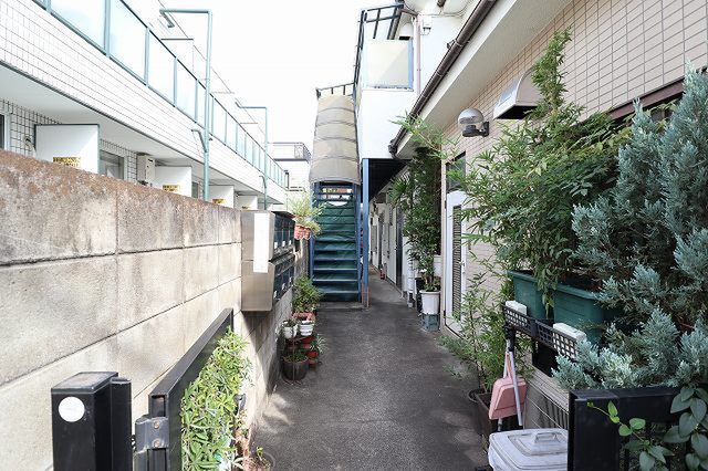共用同タイプのお部屋の写真です。通路