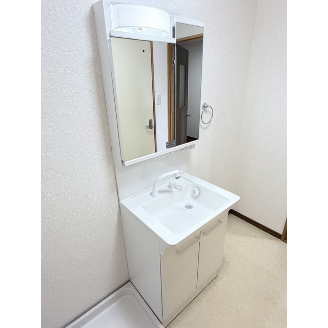 三面鏡シャンプードレッサー