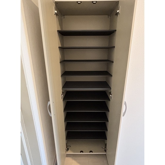 シューズボックス