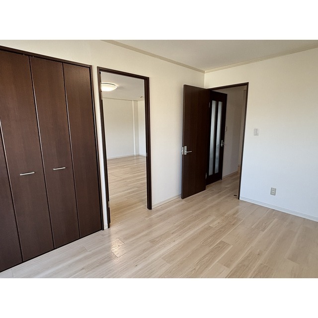 ベランダ側洋室 6帖