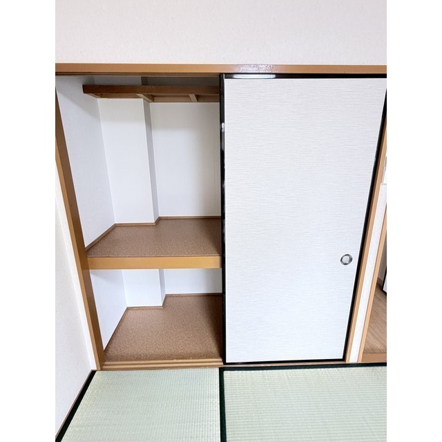 和室6帖収納