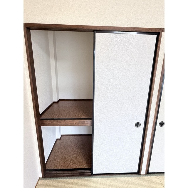 和室8帖押入