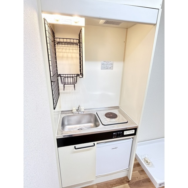 1口電気コンロ・1ドア冷蔵庫