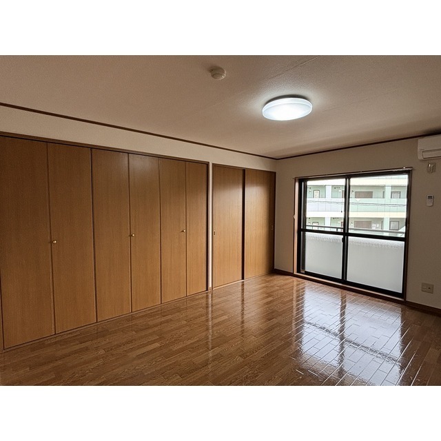 洋室10.0帖