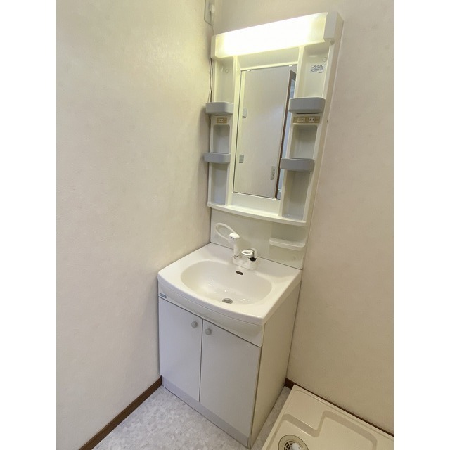 独立洗面台・室内洗濯機置　※イメージ