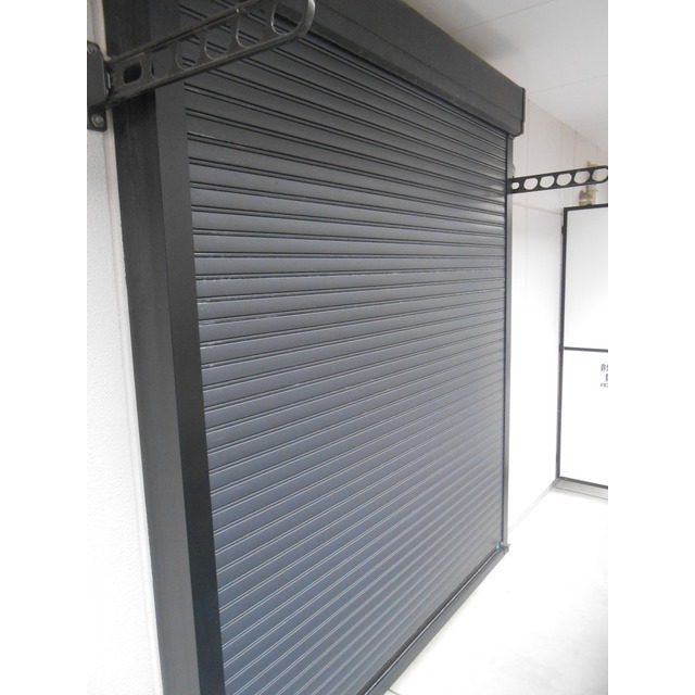 シャッター式雨戸　※イメージ写真