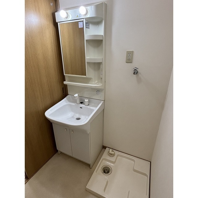 独立式洗面化粧台