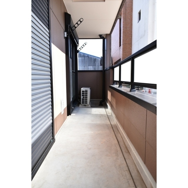 シャッター式雨戸　※イメージ