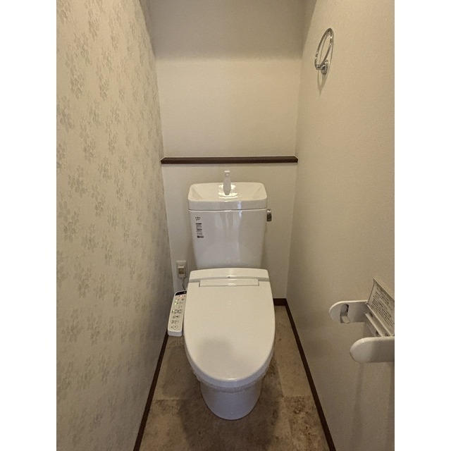 1，2階　温水洗浄便座