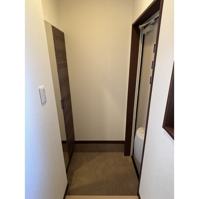 姿見付きシューズボックスあり