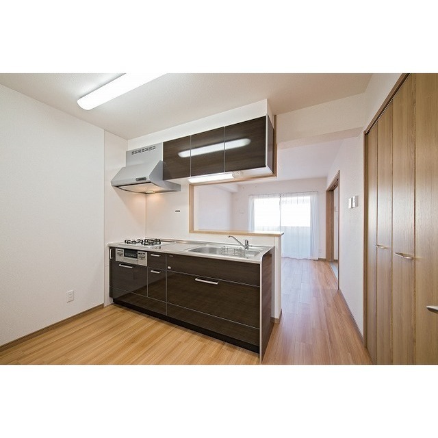 3口ガスコンロ・グリルつき ※イメージ