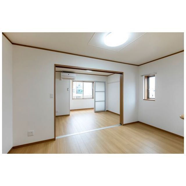 ※イメージ・間取り反転あり・小窓なし