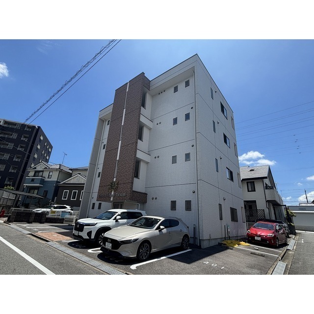 Crystal Island-Tatsumi